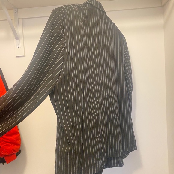 We11done suit - Picture 2 of 4